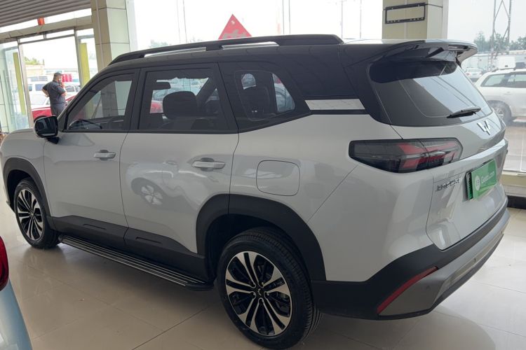 Used Wuling Xingguang 560 New Energy 2026 Model, Plug-in Hybrid, 125 km, Luxury Version Exterior 6