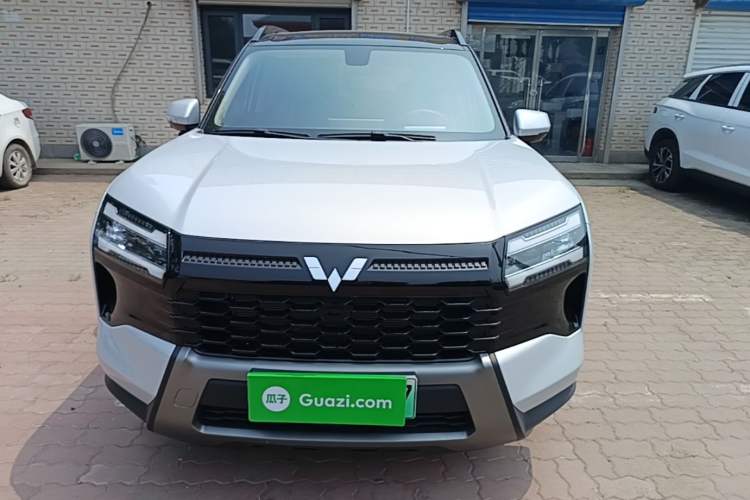 Used Wuling Xingguang 560 New Energy 2026 Model, Plug-in Hybrid, 125 km, Luxury Version Front