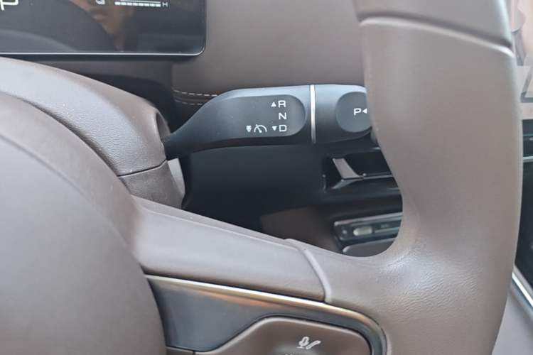 Used Wuling Xingguang 560 New Energy 2026 Model, Plug-in Hybrid, 125 km, Luxury Version Gear Lever