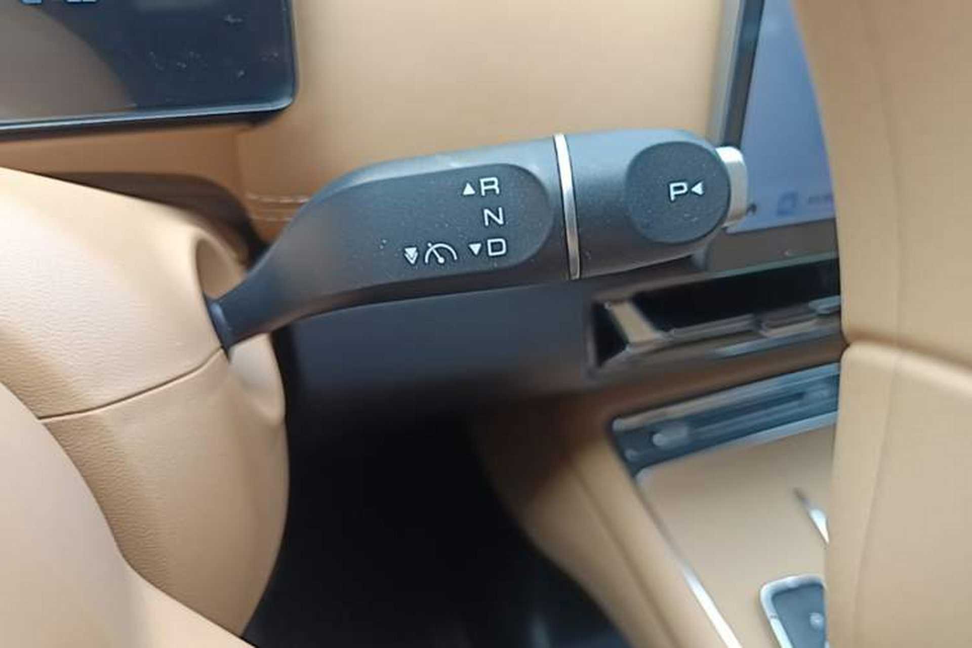 Used Wuling Xingguang 560 New Energy 2026 Model, Plug-in Hybrid, 125 km, Luxury Version Gear Lever