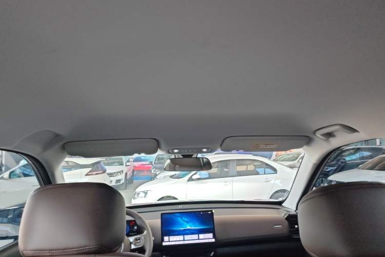 Used Wuling Xingguang 560 New Energy 2026 Model, Plug-in Hybrid, 125 km, Luxury Version Headliner