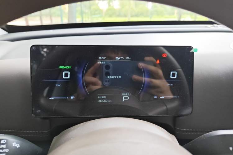 Used Wuling Xingguang 560 New Energy 2026 Model, Plug-in Hybrid, 125 km, Luxury Version Instrument Cluster