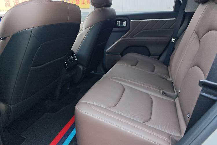 Used Wuling Xingguang 560 New Energy 2026 Model, Plug-in Hybrid, 125 km, Luxury Version Interior 2