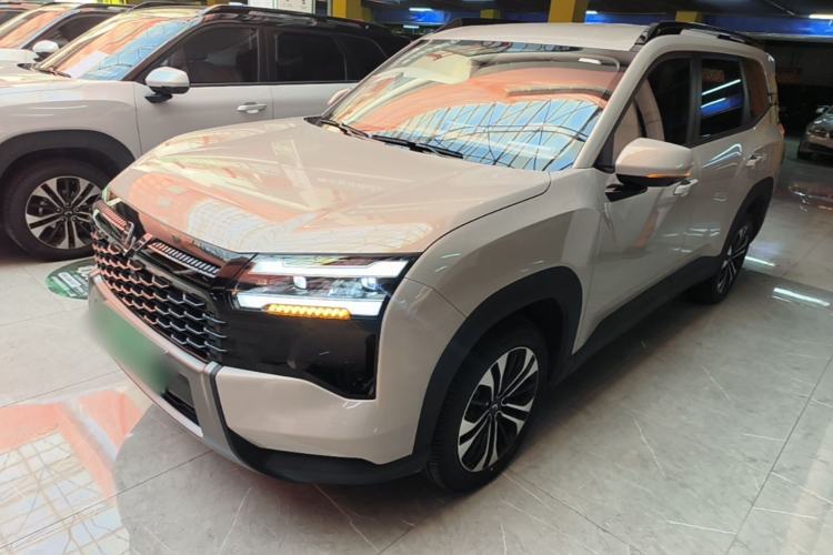 Wuling Xingguang 560 New Energy 2026 Model, Plug-in Hybrid, 125 km, Luxury Version
