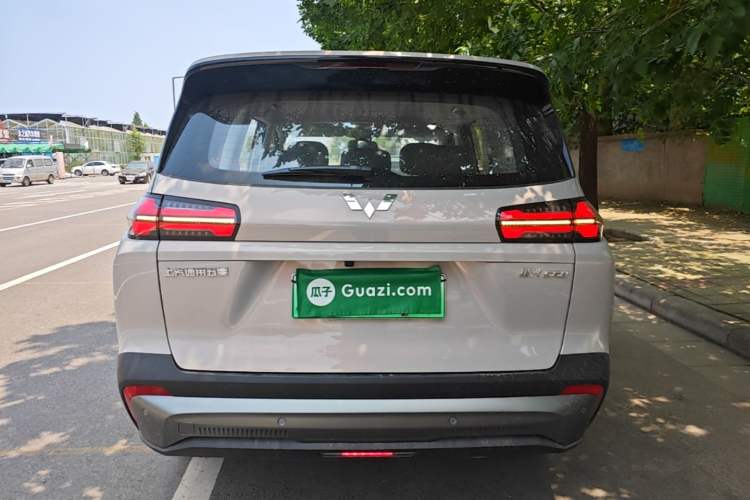 Used Wuling Xingguang 560 New Energy 2026 Model, Plug-in Hybrid, 125 km, Luxury Version Rear