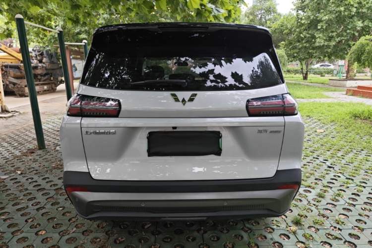 Used Wuling Xingguang 560 New Energy 2026 Model, Plug-in Hybrid, 125 km, Luxury Version Rear