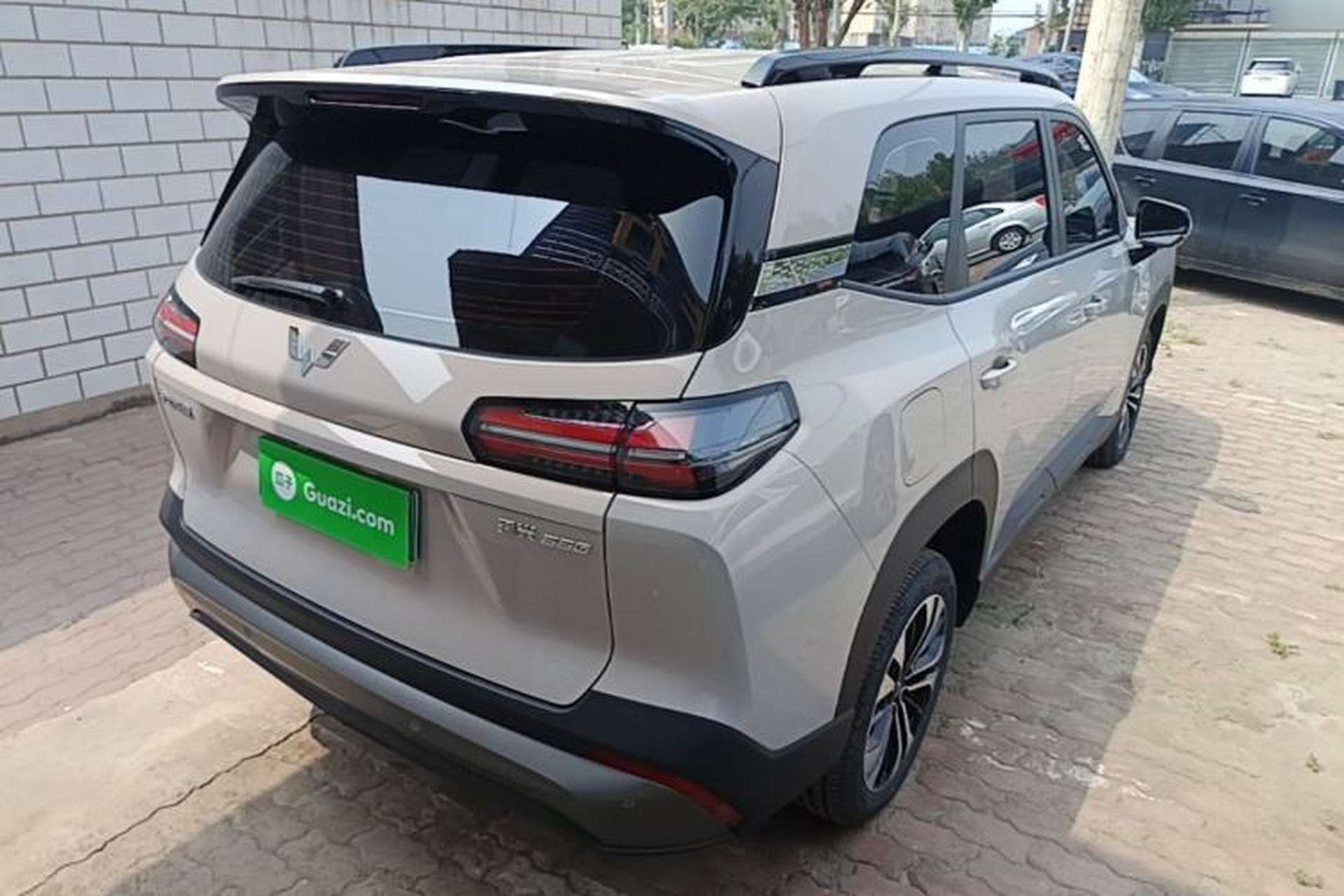 Used Wuling Xingguang 560 New Energy 2026 Model, Plug-in Hybrid, 125 km, Luxury Version Rear Right 45 Deg