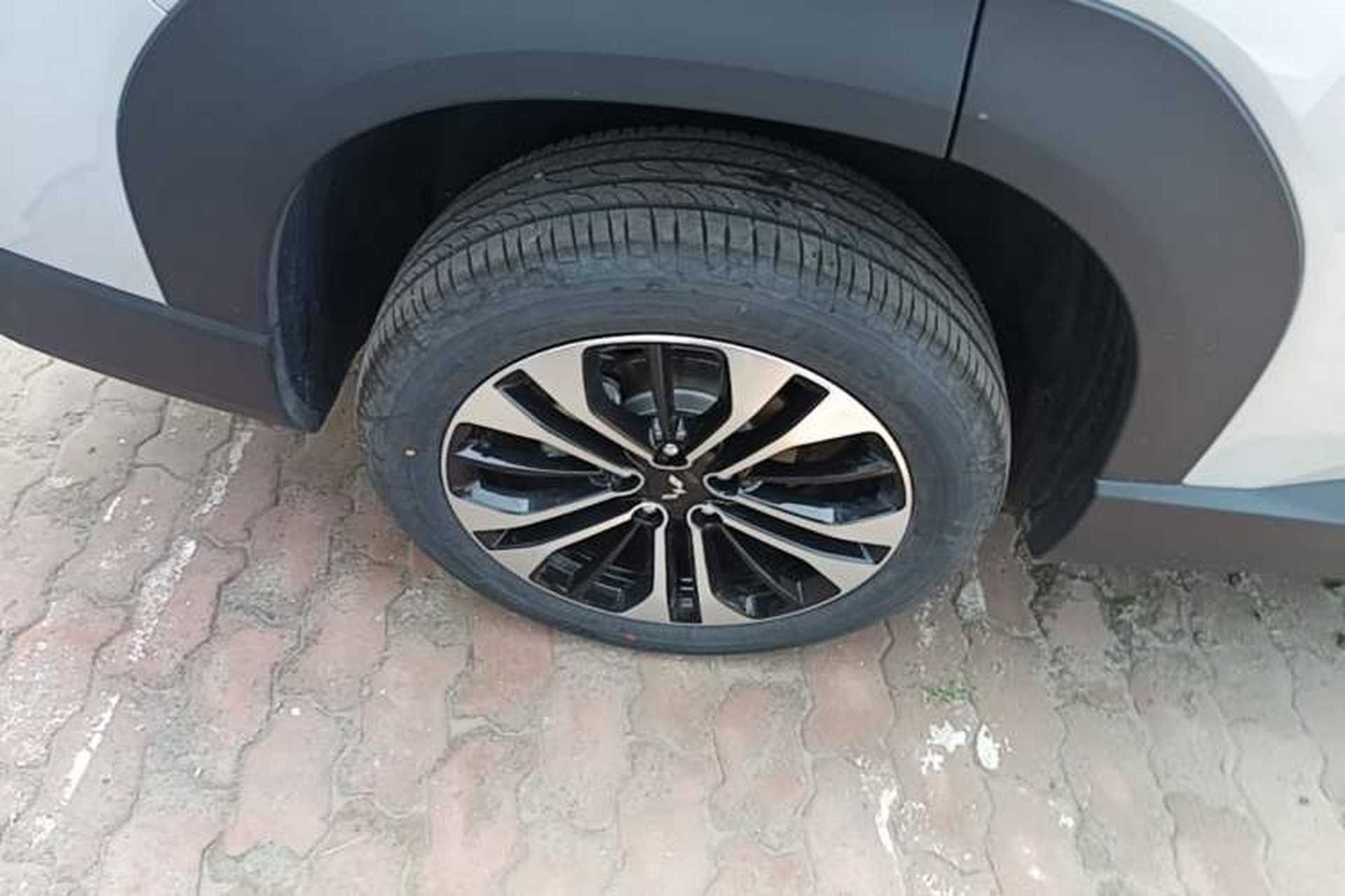 Used Wuling Xingguang 560 New Energy 2026 Model, Plug-in Hybrid, 125 km, Luxury Version Right Rear Wheel Hub