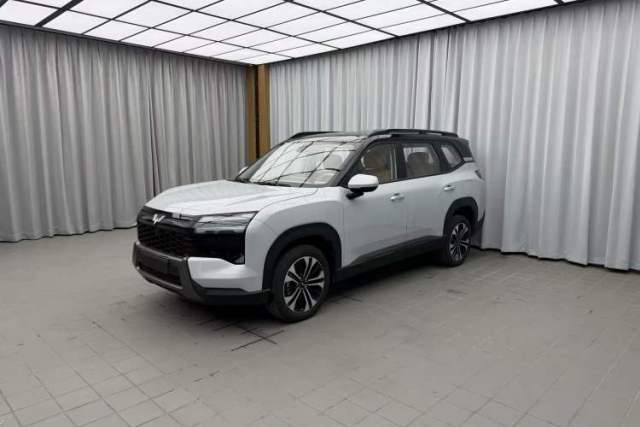 Used Wuling Xingguang 560 New Energy 2026 Model, Plug-in Hybrid, 125 km, Luxury Version