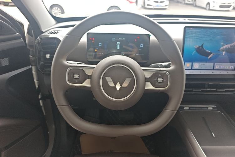 Used Wuling Xingguang 560 New Energy 2026 Model, Plug-in Hybrid, 125 km, Luxury Version Steering Wheel