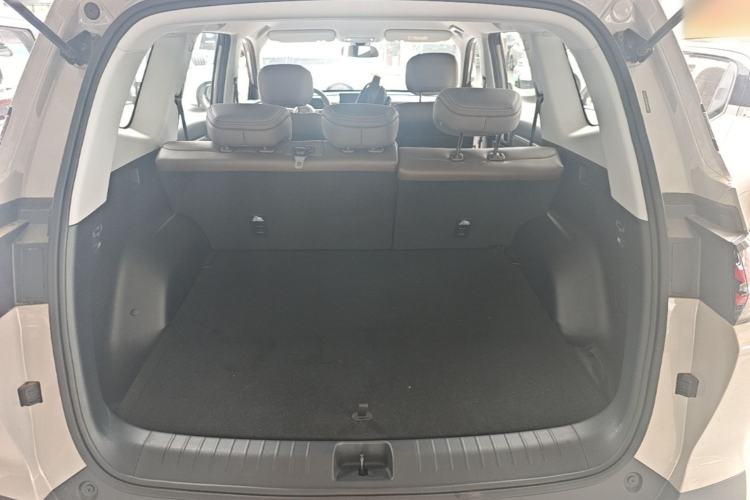 Used Wuling Xingguang 560 New Energy 2026 Model, Plug-in Hybrid, 125 km, Luxury Version Trunk