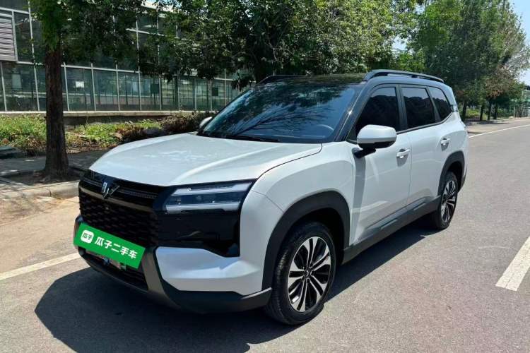 Used Wuling Xingguang 560 New Energy 2026 Model, Plug-in Hybrid, 125 km, Luxury Version Guazi used car, China used car export, Used car for sale, Used  cars, Cheapest cars for sale