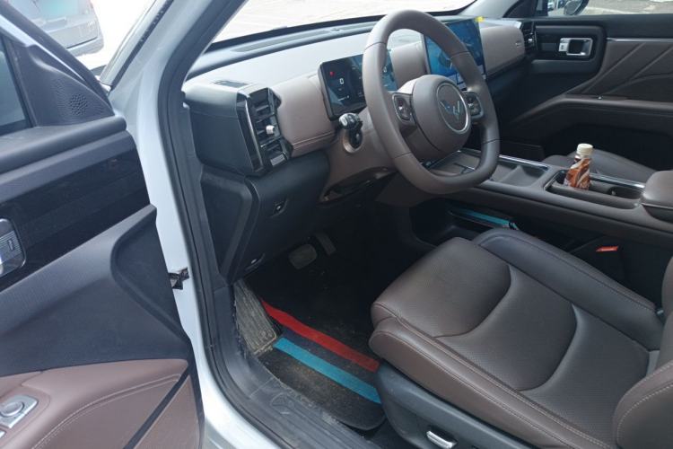 Used Wuling Xingguang 560 New Energy 2026 Model, Plug-in Hybrid, 125 km, Luxury Version Driver Seat
