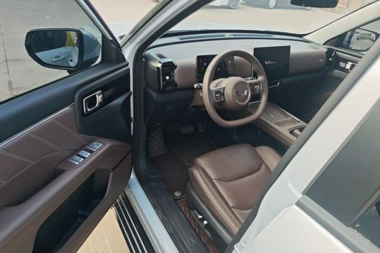 Used Wuling Xingguang 560 New Energy 2026 Model, Plug-in Hybrid, 125 km, Luxury Version Driver Seat
