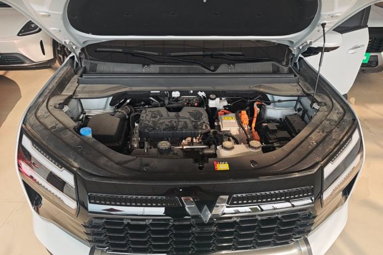 Used Wuling Xingguang 560 New Energy 2026 Model, Plug-in Hybrid, 125 km, Luxury Version Engine Bay