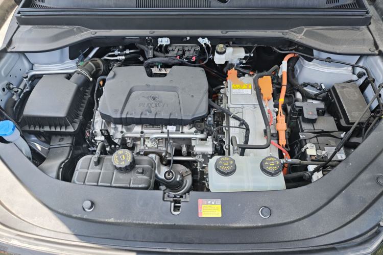 Used Wuling Xingguang 560 New Energy 2026 Model, Plug-in Hybrid, 125 km, Luxury Version Engine Bay