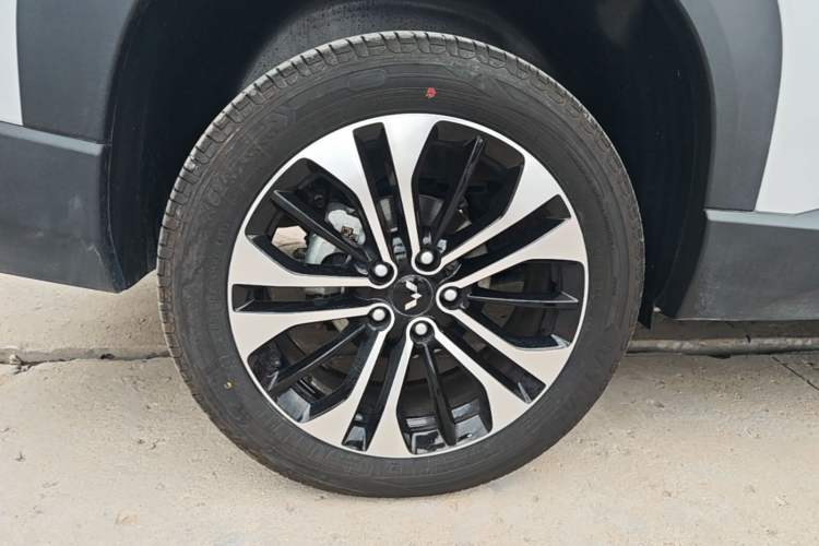 Used Wuling Xingguang 560 New Energy 2026 Model, Plug-in Hybrid, 125 km, Luxury Version Exterior 5