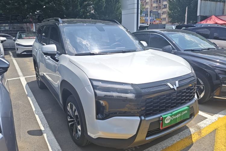 Used Wuling Xingguang 560 New Energy 2026 Model, Plug-in Hybrid, 125 km, Luxury Version Front Right 45 Deg
