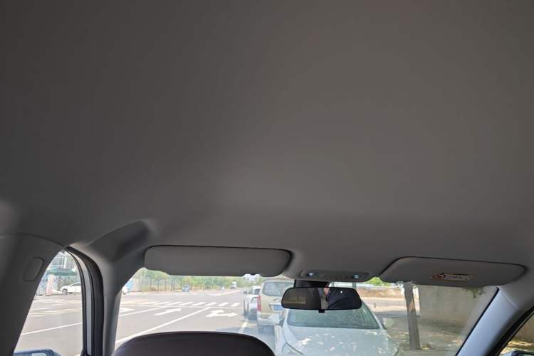 Used Wuling Xingguang 560 New Energy 2026 Model, Plug-in Hybrid, 125 km, Luxury Version Headliner