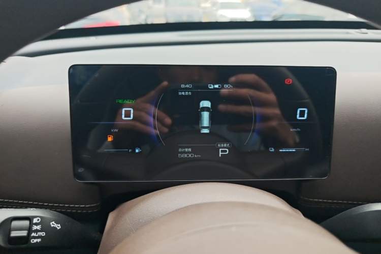 Used Wuling Xingguang 560 New Energy 2026 Model, Plug-in Hybrid, 125 km, Luxury Version Instrument Cluster