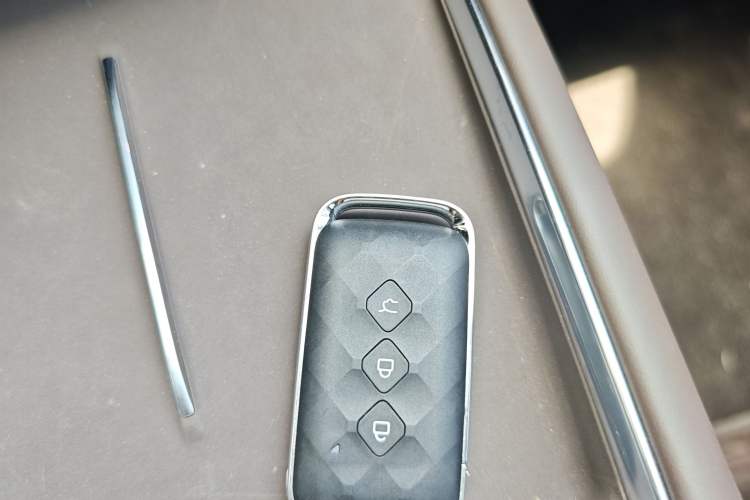 Used Wuling Xingguang 560 New Energy 2026 Model, Plug-in Hybrid, 125 km, Luxury Version Interior 1