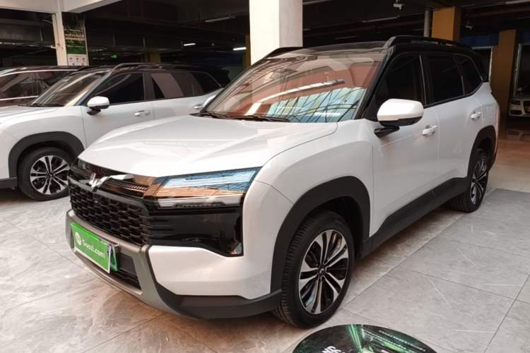 Wuling Xingguang 560 New Energy 2026 Model, Plug-in Hybrid, 125 km, Luxury Version