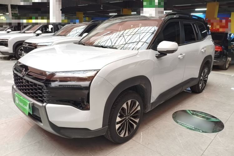 Wuling Xingguang 560 New Energy 2026 Model, Plug-in Hybrid, 125 km, Luxury Version