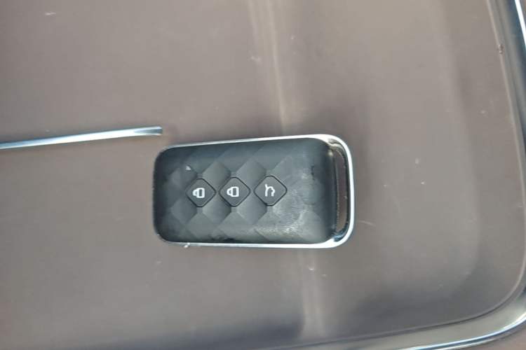 Used Wuling Xingguang 560 New Energy 2026 Model, Plug-in Hybrid, 125 km, Luxury Version Vehicle Key