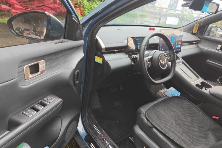Used Wuling Xingguang S 2024 130 km Flagship Version Driver Seat