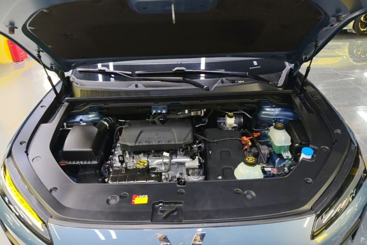 Used Wuling Xingguang S 2024 130 km Flagship Version Engine Bay