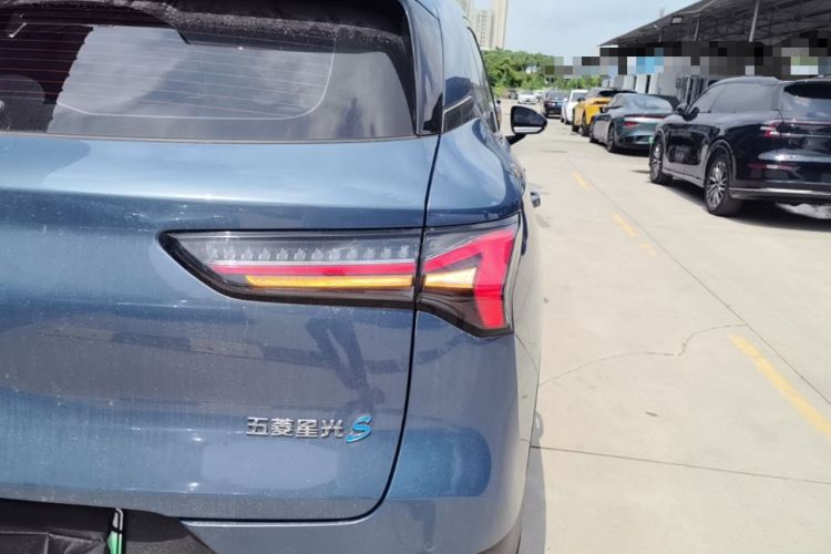 Used Wuling Xingguang S 2024 510 km Flagship Version Exterior 3