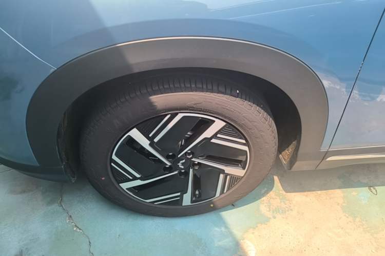Used Wuling Xingguang S 2024 130 km Flagship Version Exterior 4