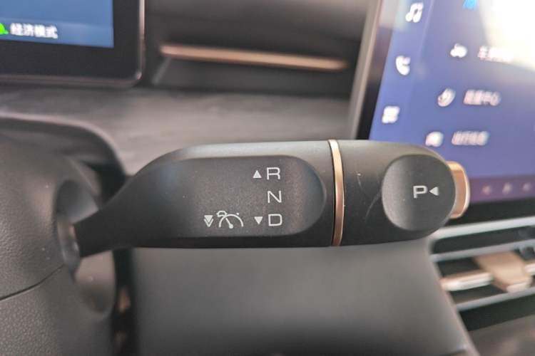 Used Wuling Xingguang S 2024 510 km Flagship Version Gear Lever