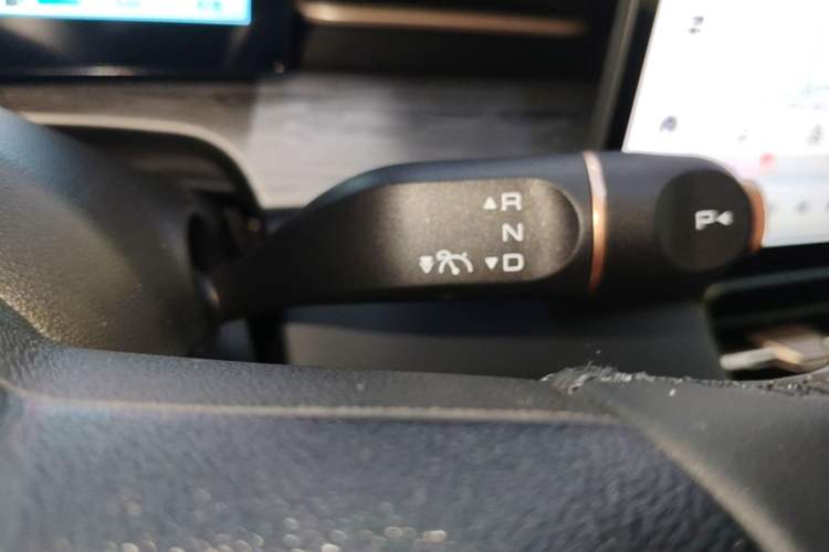 Used Wuling Xingguang S 2024 130 km Flagship Version Gear Lever