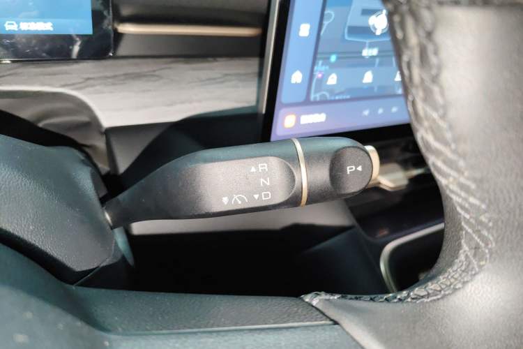 Used Wuling Xingguang S 2024 510km Flagship Edition Gear Lever