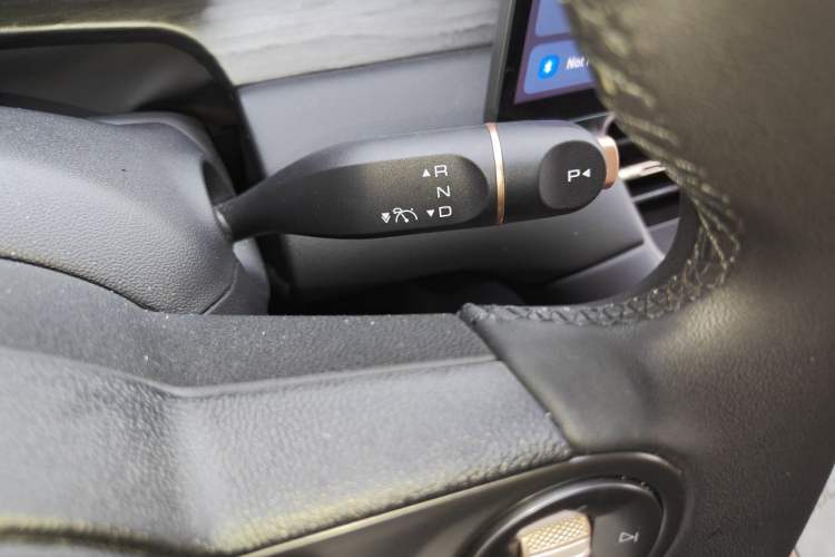 Used Wuling Xingguang S 2024 130 km Flagship Version Gear Lever
