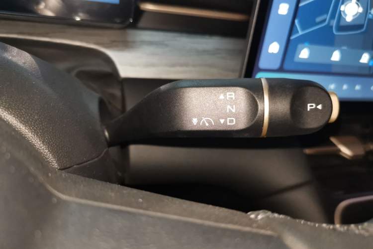Used Wuling Xingguang S 2024 510km Flagship Edition Gear Lever