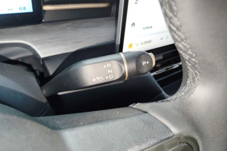 Used Wuling Xingguang S 2024 130 km Flagship Version Gear Lever