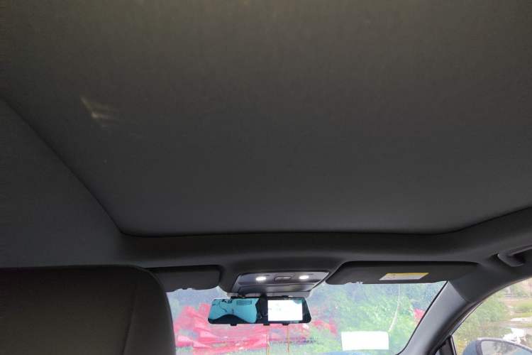 Used Wuling Xingguang S 2024 130 km Flagship Version Headliner