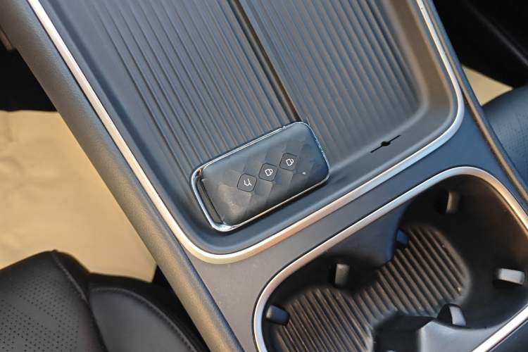 Used Wuling Xingguang S 2024 130 km Flagship Version Interior 1