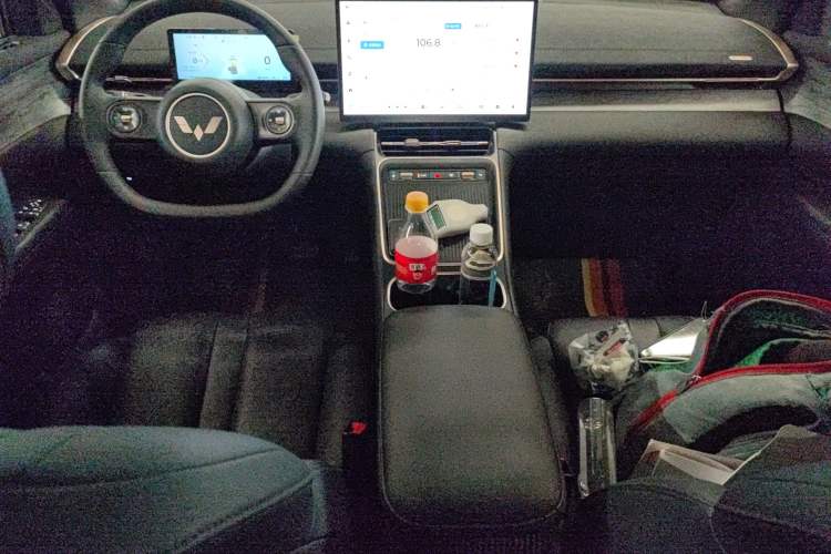 Used Wuling Xingguang S 2024 130 km Flagship Version Interior 2