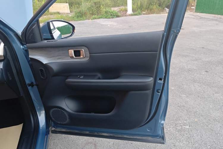 Used Wuling Xingguang S 2024 130 km Flagship Version Interior 5