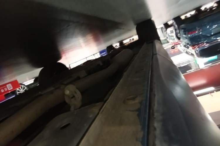 Used Wuling Xingguang S 2024 130 km Flagship Version Left Side Sill