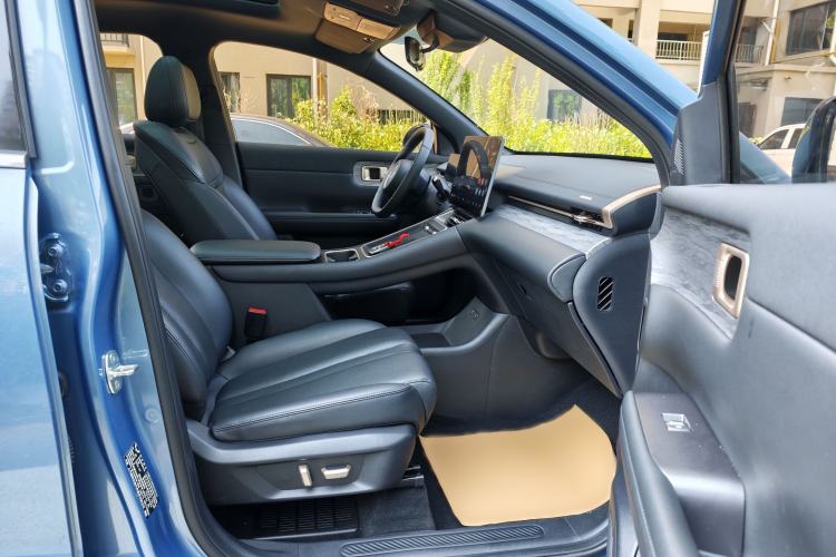 Used Wuling Xingguang S 2024 130 km Flagship Version Right Front Seat
