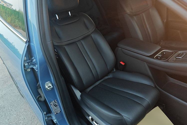 Used Wuling Xingguang S 2024 130 km Flagship Version Right Front Seat