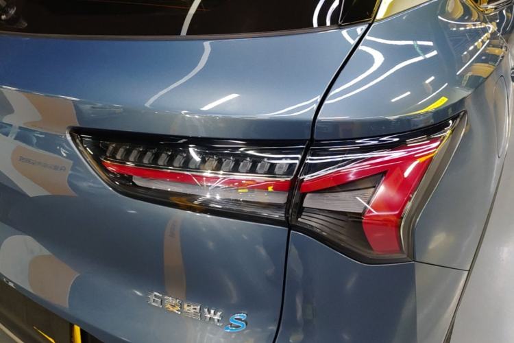 Used Wuling Xingguang S 2024 130 km Flagship Version Right Rear Taillight