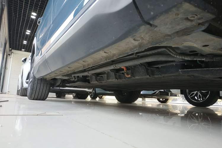 Used Wuling Xingguang S 2024 130 km Flagship Version Right Side Sill