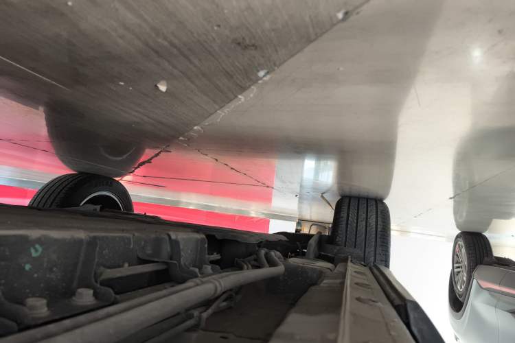 Used Wuling Xingguang S 2024 130 km Flagship Version Right Side Sill