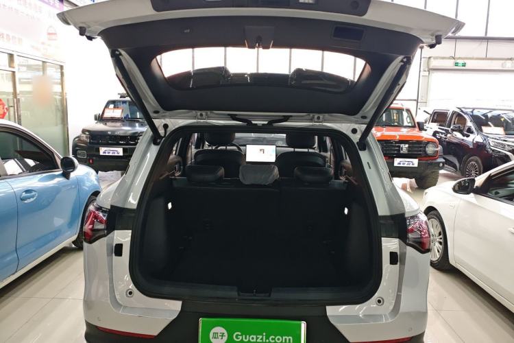 Used Wuling Xingguang S 2024 510 km Flagship Version Trunk