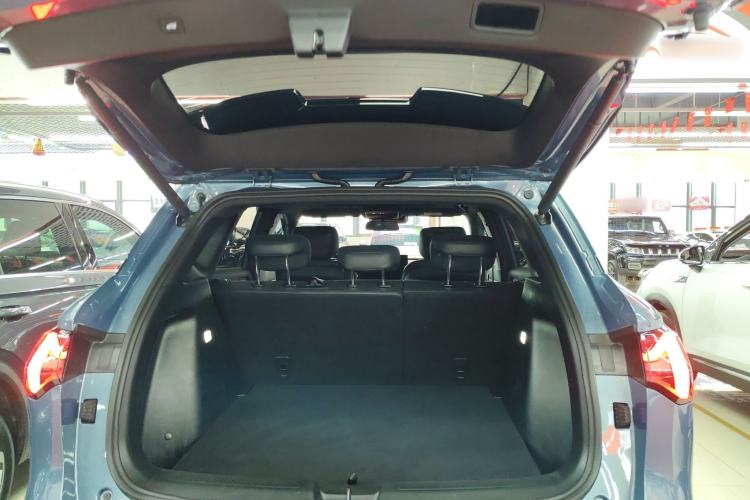 Used Wuling Xingguang S 2024 130 km Flagship Version Trunk